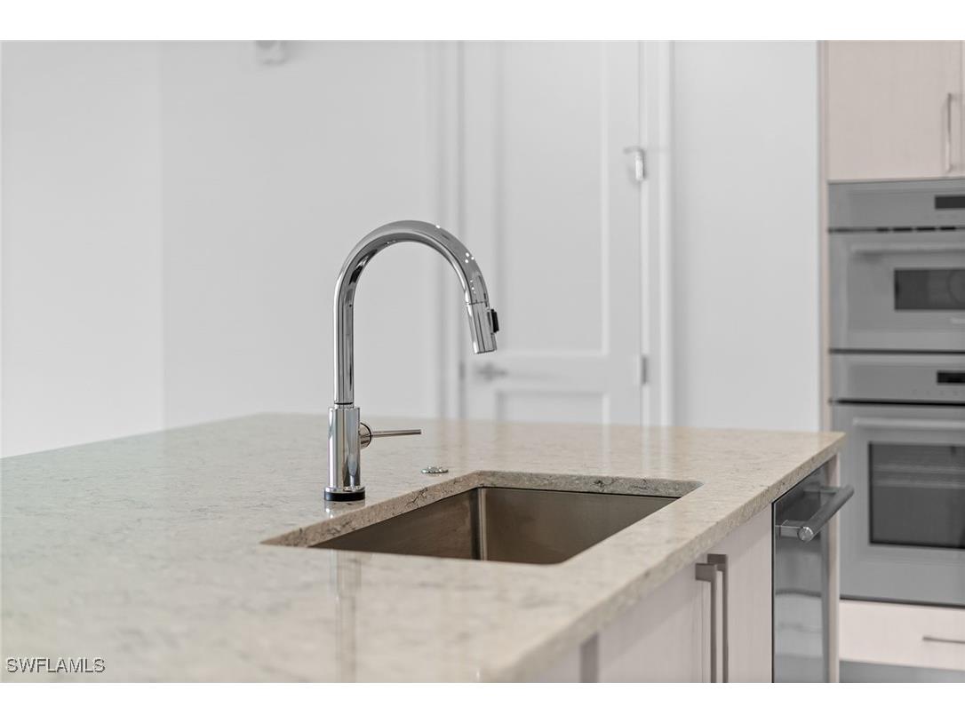 1125 Central Avenue #566 Naples FL 34102 225073860 image9