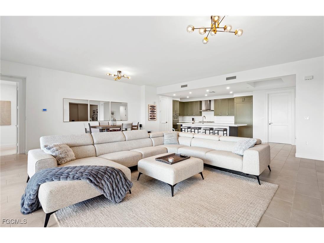 1125 Central Avenue #463 Naples FL 34102 2026001155 image4