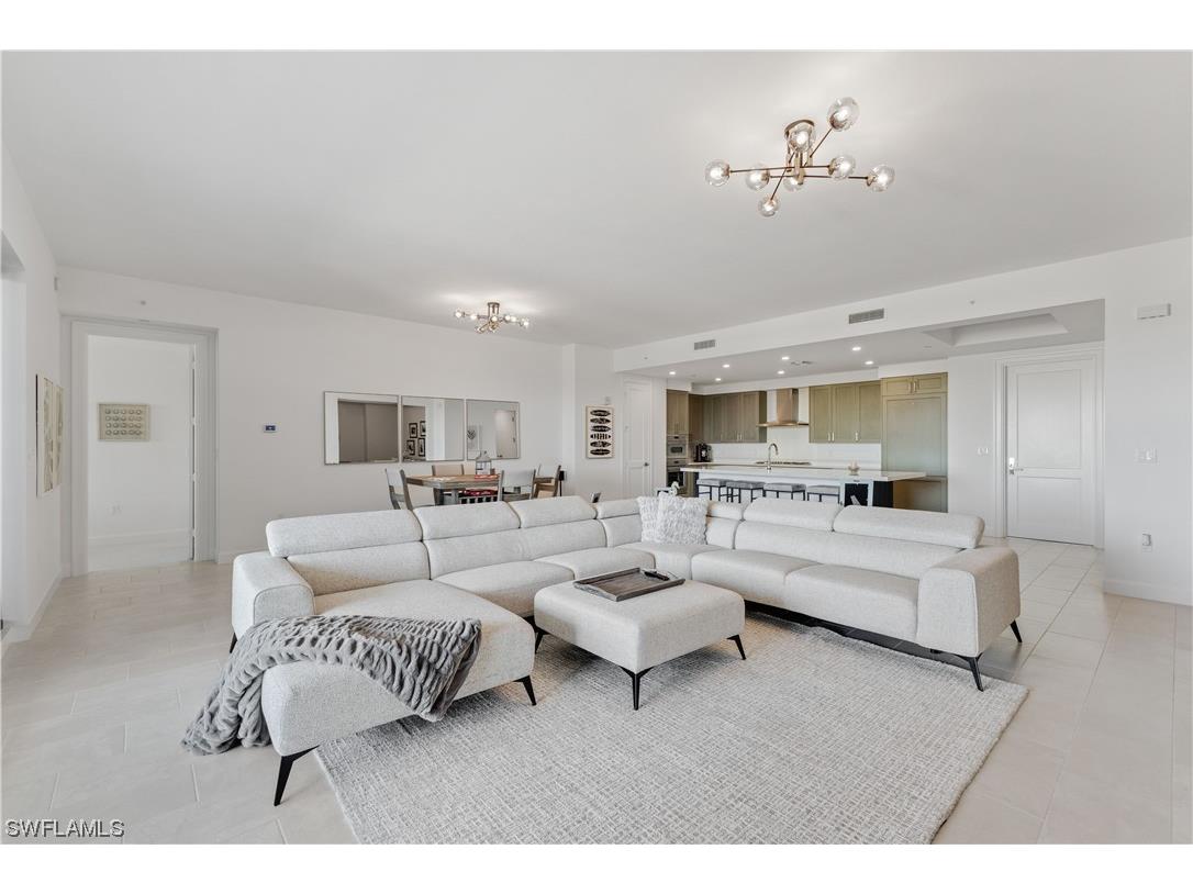 1125 Central Avenue #463 Naples FL 34102 223088375 image1