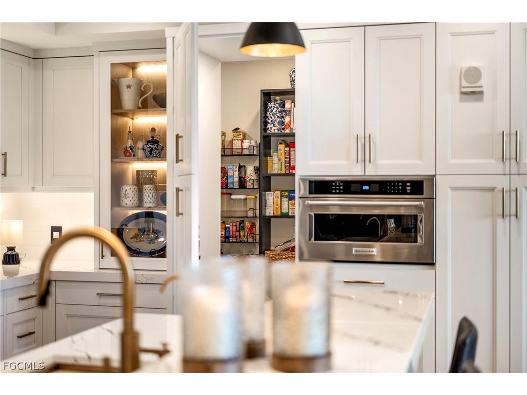 1125 Central Avenue #560 Naples FL 34102 2026010351 image9