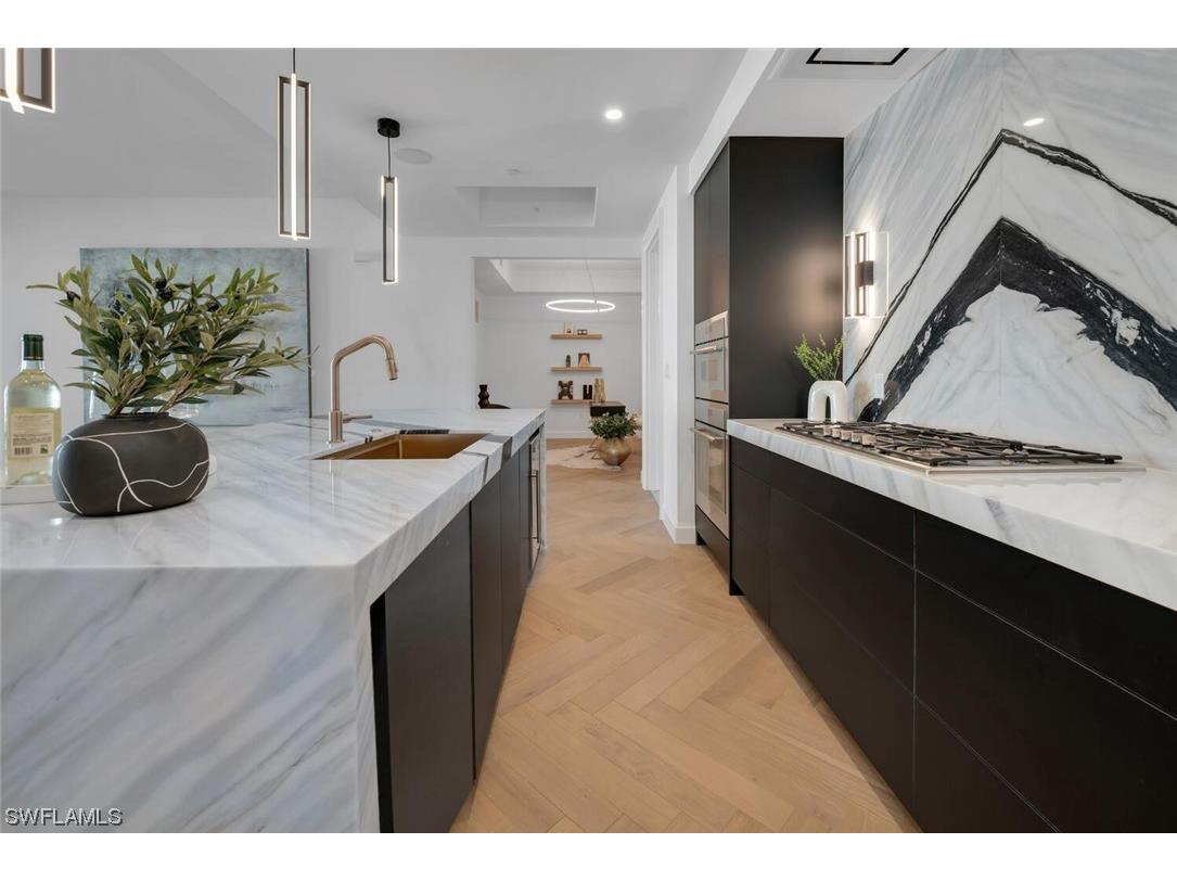 1125 Central Avenue #564 Naples FL 34102 223071243 image1