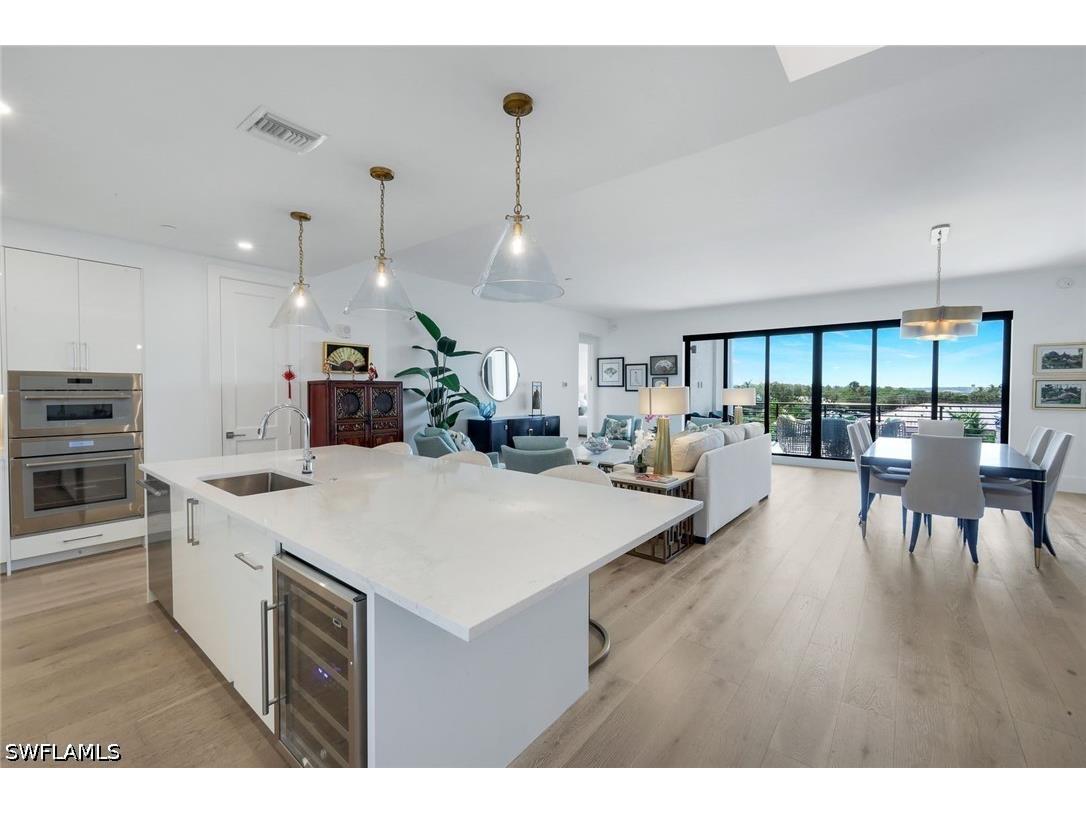 1125 Central Avenue #571 Naples FL 34102 226023600 image3