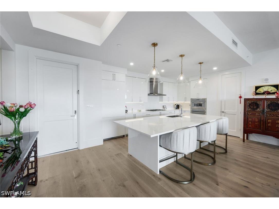 1125 Central Avenue #571 Naples FL 34102 226023600 image4