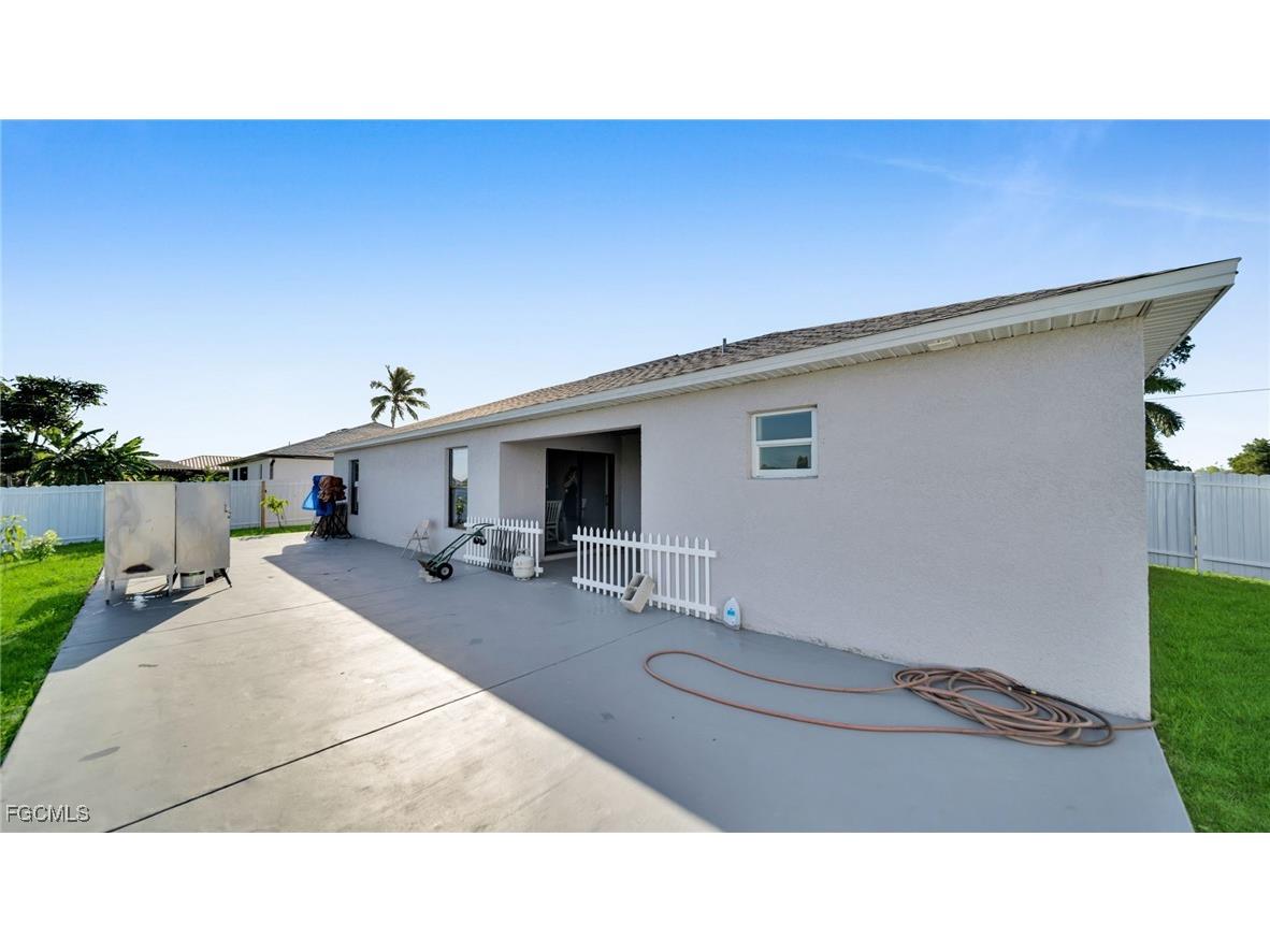 1125 NE 11th Terrace Cape Coral FL 33909 2025013995 image21