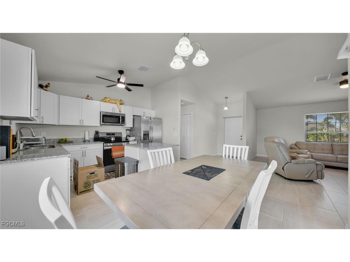 1125 NE 11th Terrace Cape Coral FL 33909 2025013995 image8