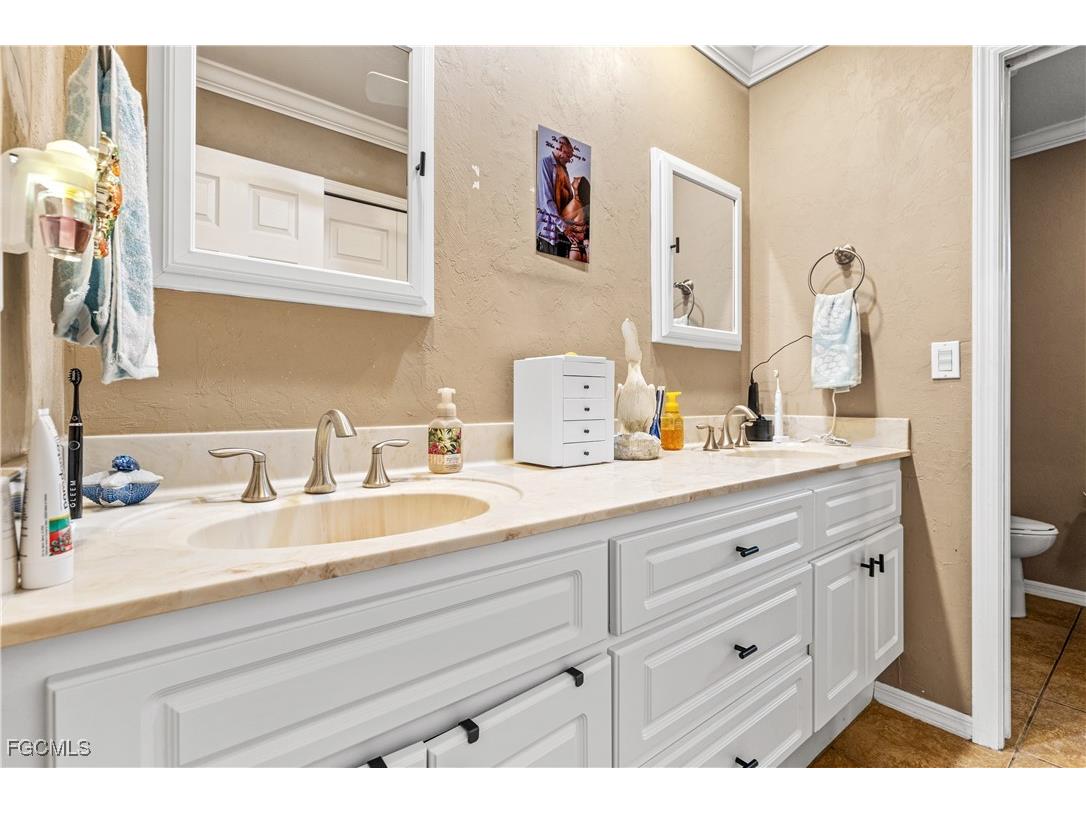 1125 SE 32nd Street Cape Coral FL 33904 2026002384 image17