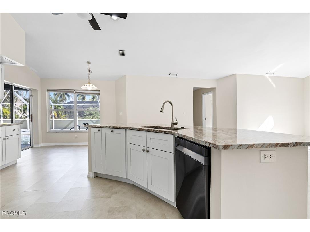 1125 SW 52nd Street Cape Coral FL 33914 2025020797 image14