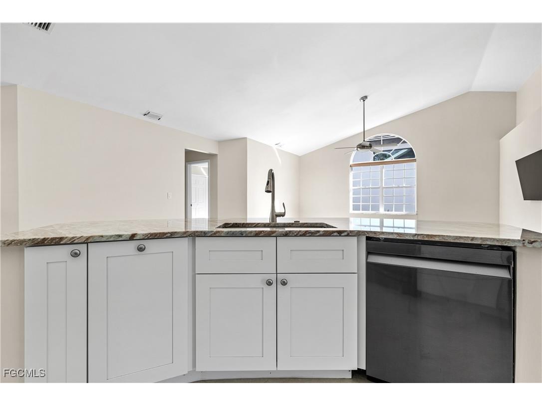 1125 SW 52nd Street Cape Coral FL 33914 2025020797 image15