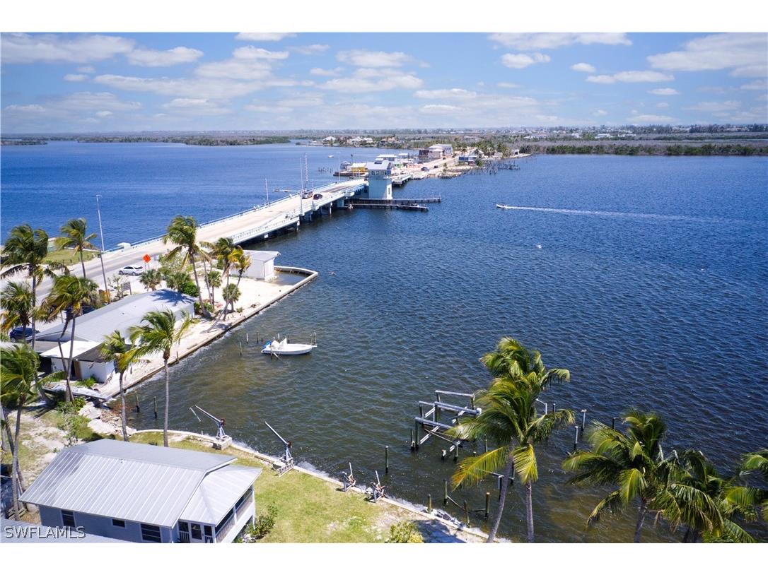 11250 Porpoise Point Road S #8 Matlacha FL 33993 224035647 image1