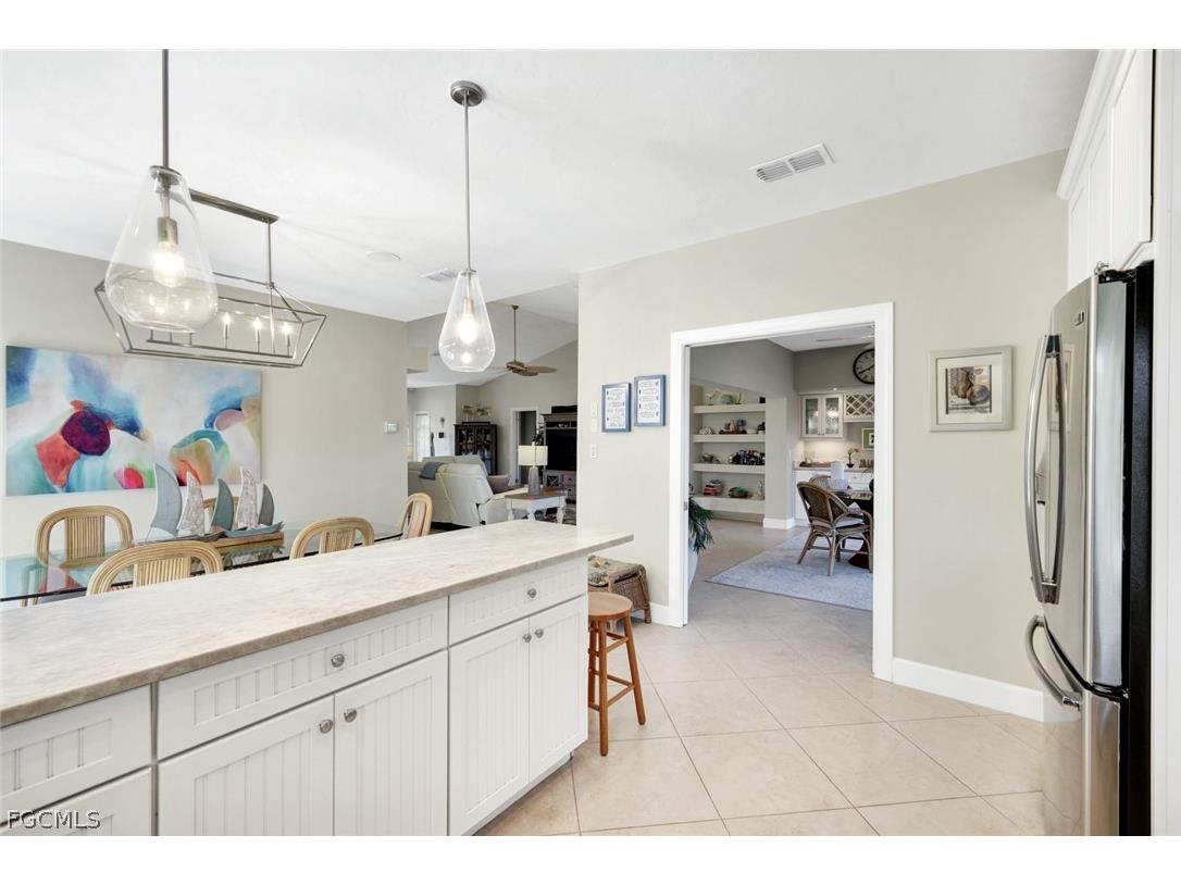 1126 Harbour Cottage Court Sanibel FL 33957 2026006743 image14