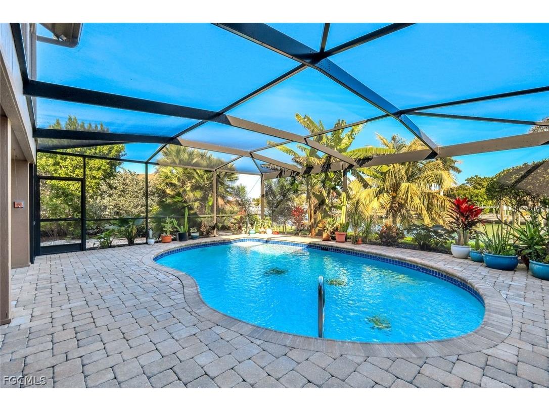 1126 Harbour Cottage Court Sanibel FL 33957 2026006743 image29