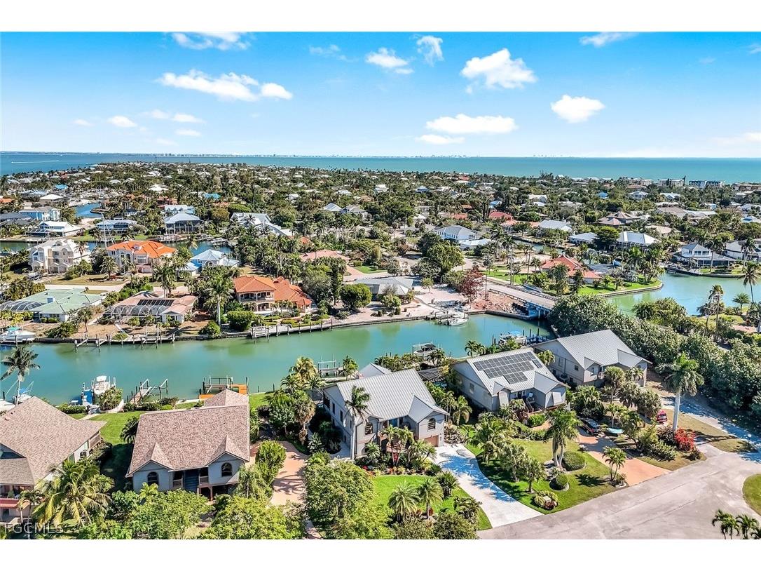 1126 Harbour Cottage Court Sanibel FL 33957 2026006743 image42