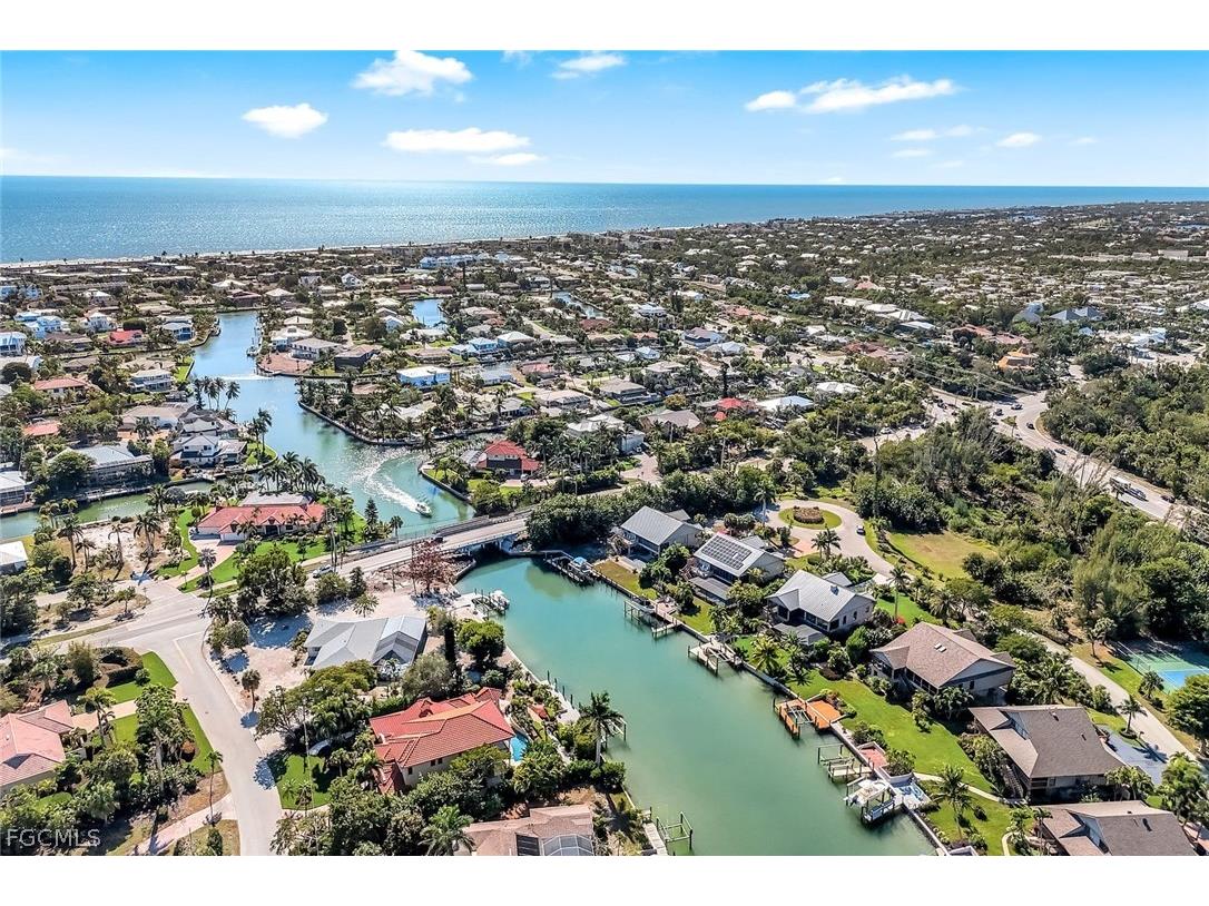 1126 Harbour Cottage Court Sanibel FL 33957 2026006743 image5