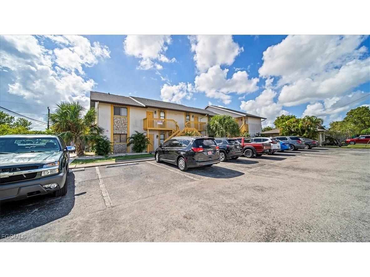 1126 SE 8th Street Cape Coral FL 33990 2025021340 image1