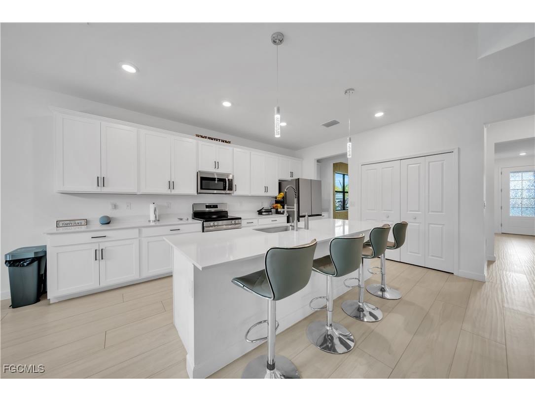 11264 Canopy Loop Fort Myers FL 33913 2025014928 image14