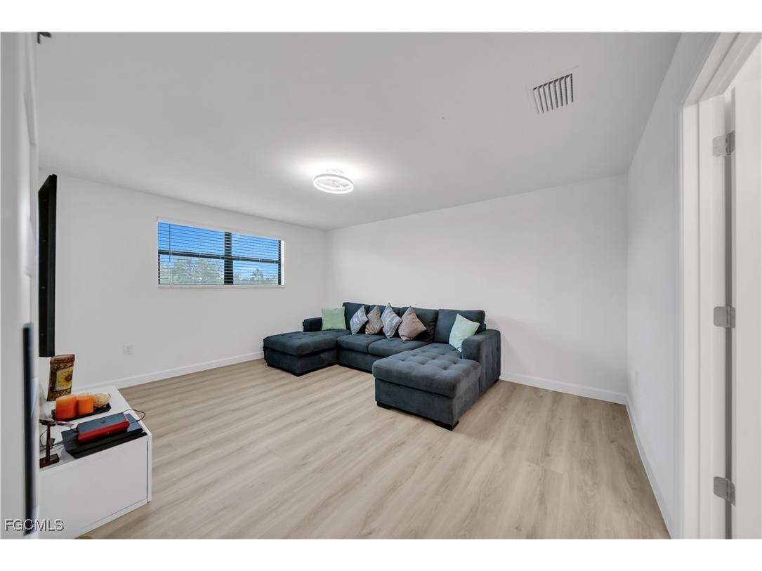 11264 Canopy Loop Fort Myers FL 33913 2025014928 image40