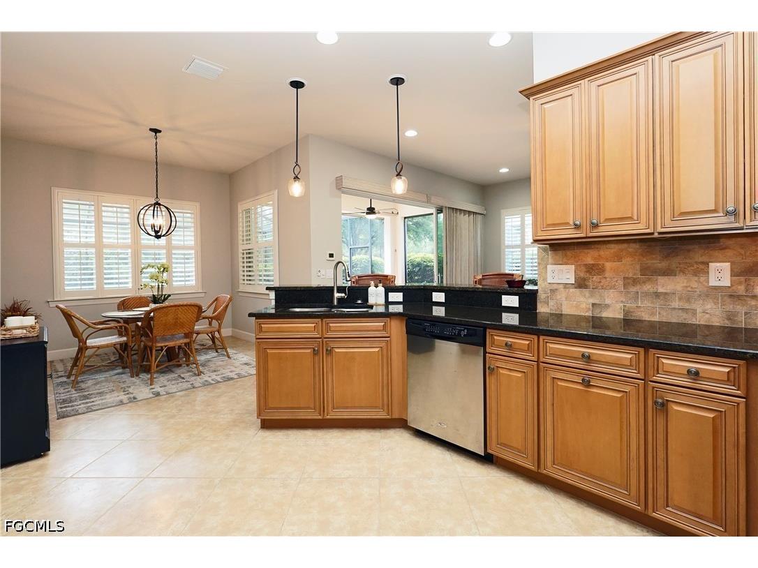 11265 Suffield Street Fort Myers FL 33913 2026023934 image10
