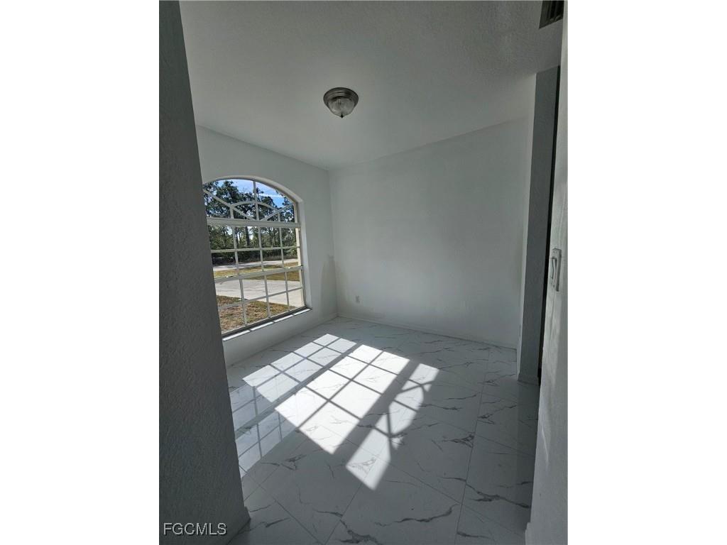 1127 Croquet Street E Lehigh Acres FL 33974 2025024945 image4