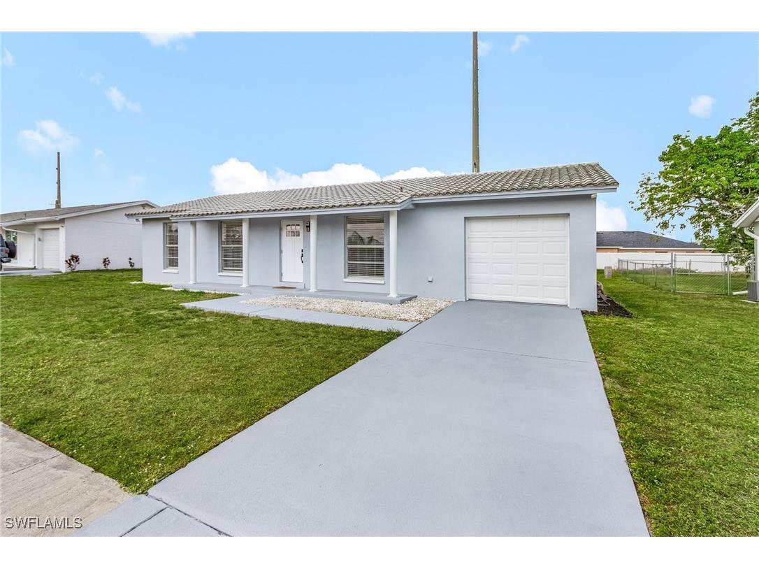 1127 Lovely Lane North Fort Myers FL 33903 225039725 image1
