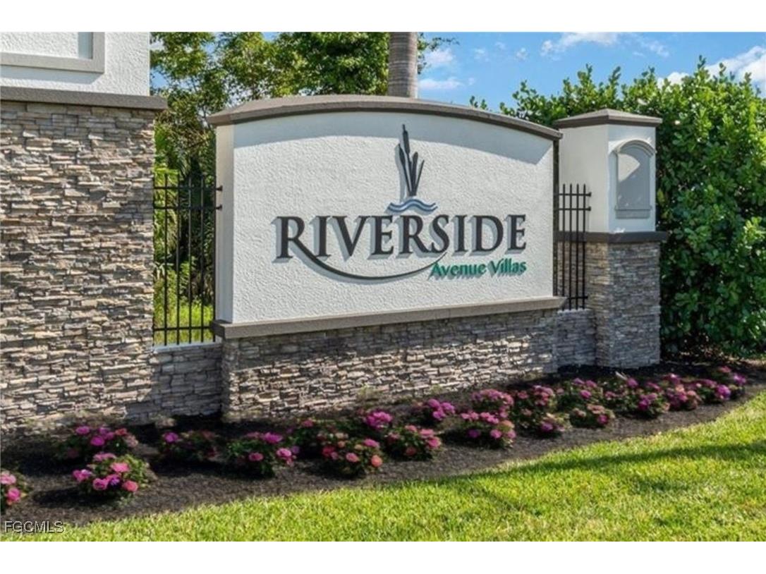 1127 S Town And River Drive Fort Myers FL 33919 2025024364 image10