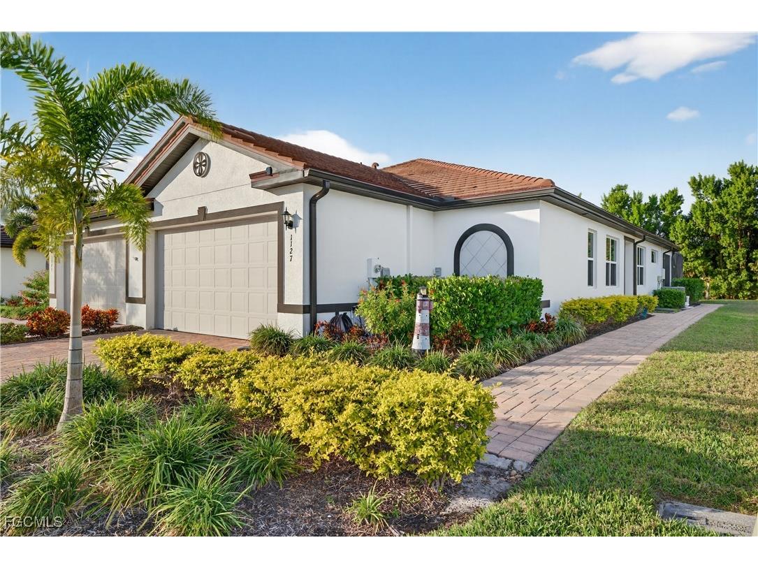 1127 S Town And River Drive Fort Myers FL 33919 2025024364 image11