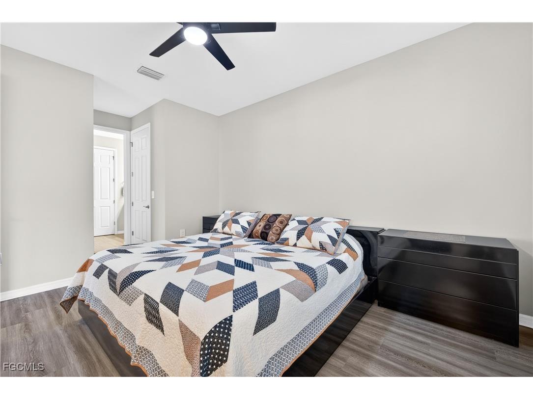 1127 S Town And River Drive Fort Myers FL 33919 2025024364 image22
