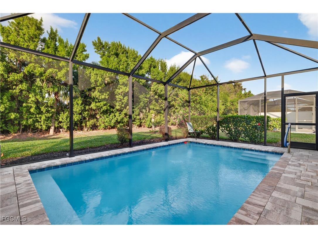 1127 S Town And River Drive Fort Myers FL 33919 2025024364 image5