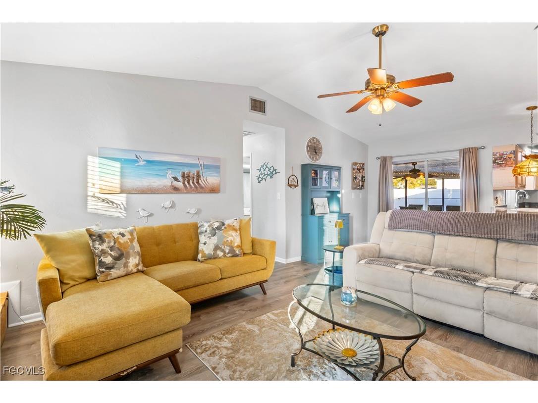 1127 SE 21st Terrace Cape Coral FL 33990 2026001772 image15