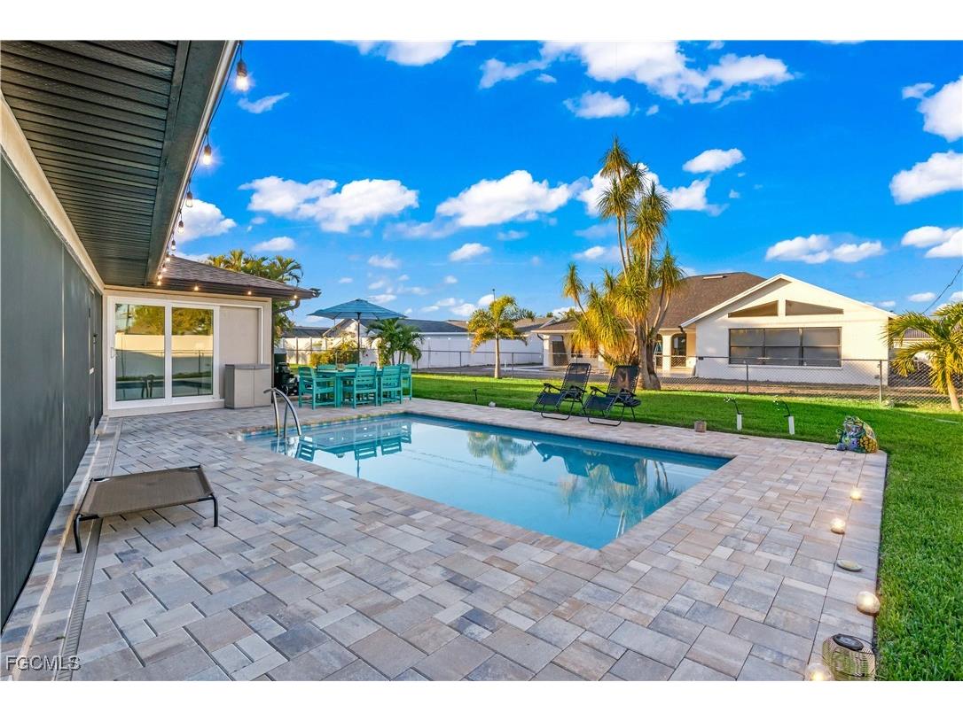 1127 SE 21st Terrace Cape Coral FL 33990 2026001772 image33