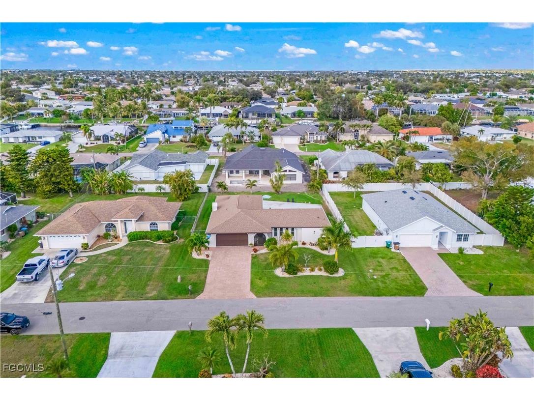 1127 SE 21st Terrace Cape Coral FL 33990 2026001772 image39