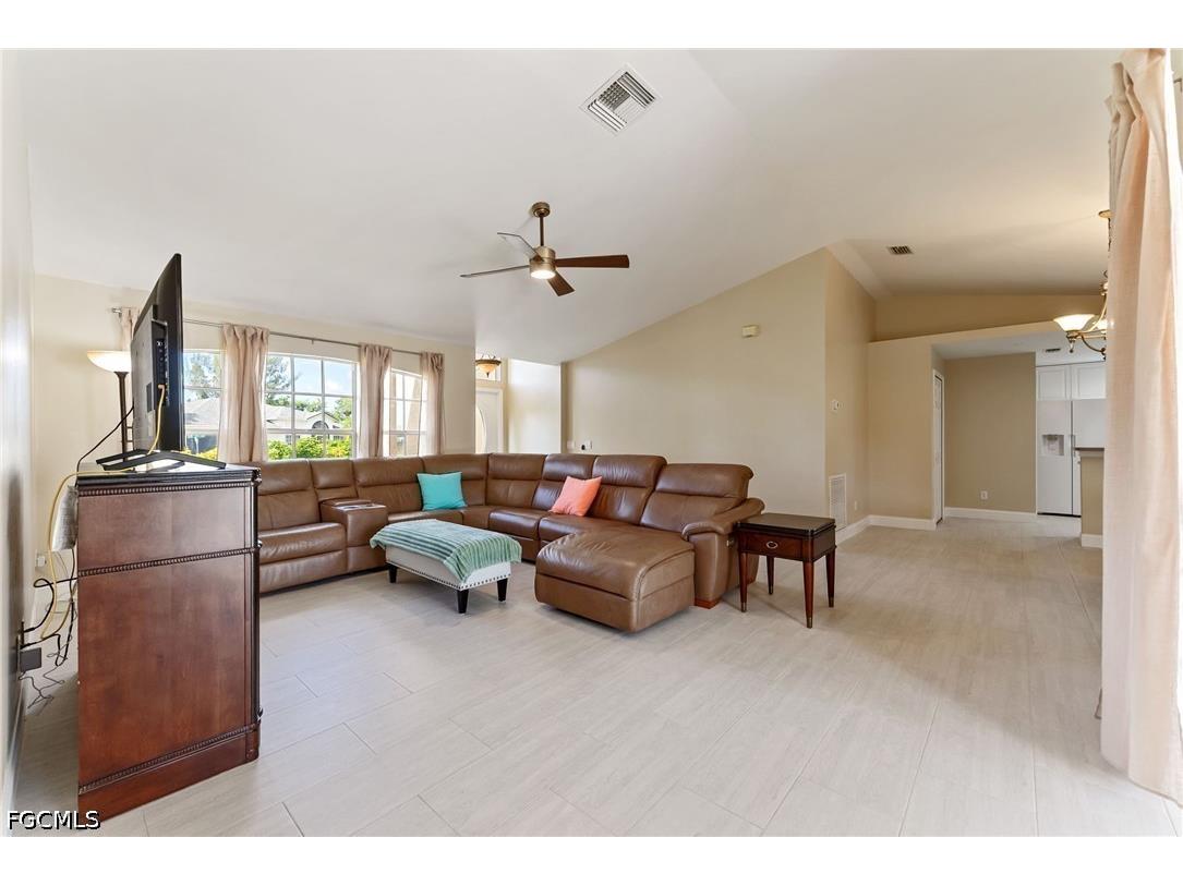 1127 SW 29th Street Cape Coral FL 33914 2026020728 image8