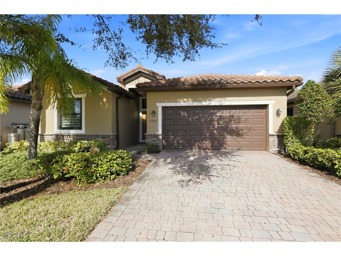 11273 Red Bluff Lane Fort Myers FL 33912 2025026187 image1