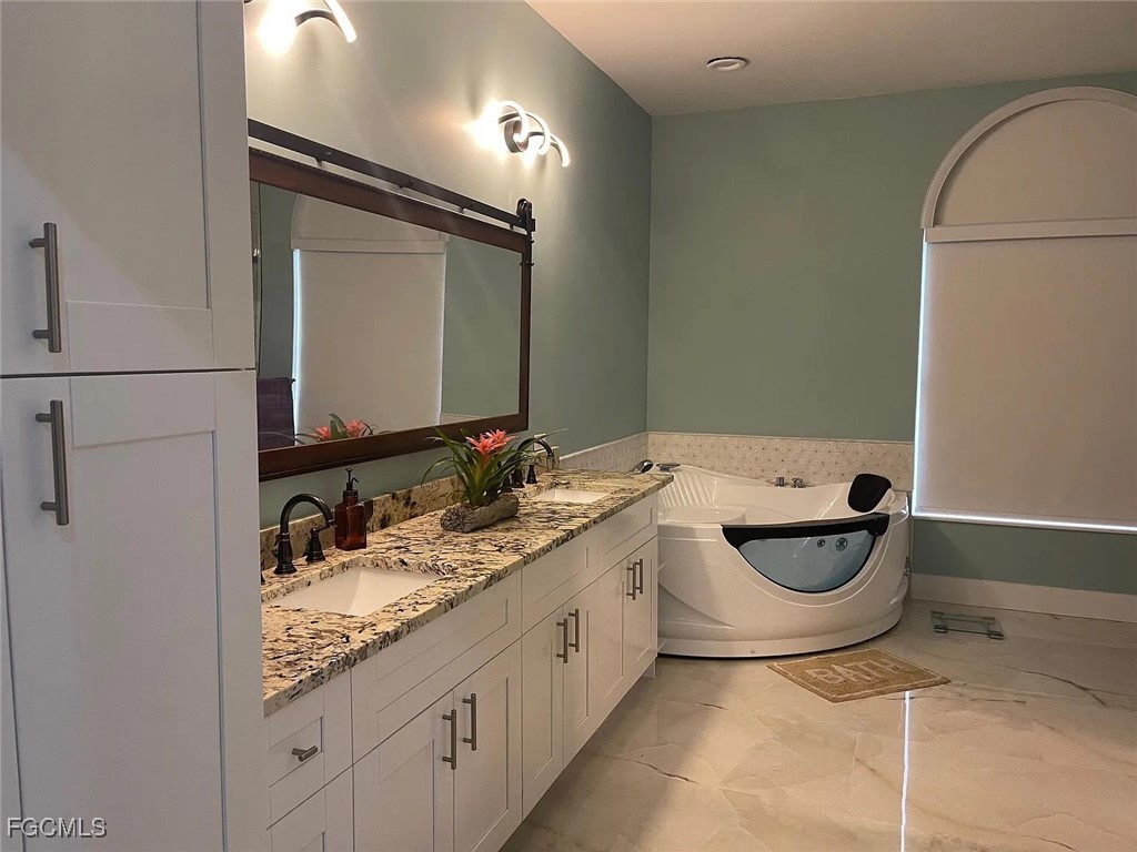 11279 Longshore Way W Naples FL 34119 2025008315 image8