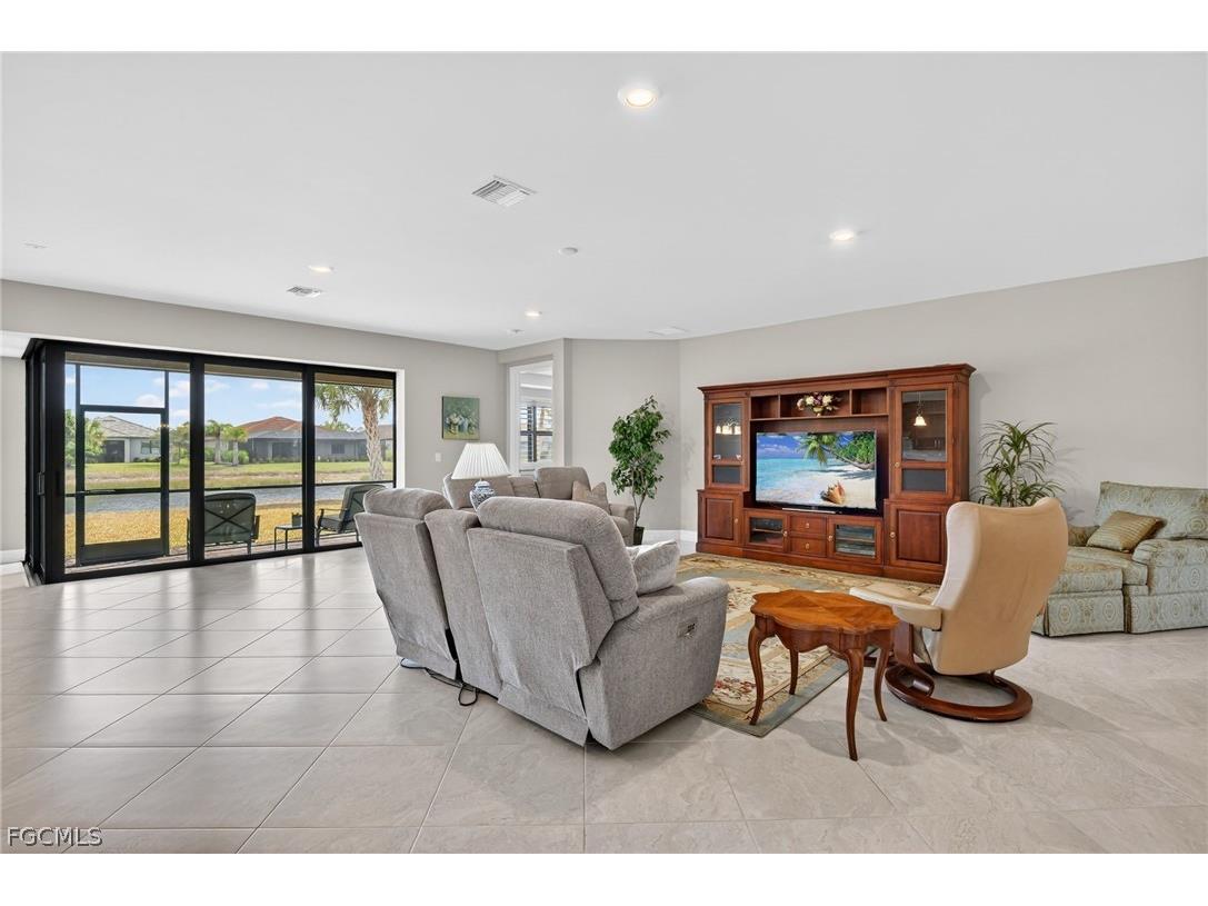 11279 Thurston Chase Fort Myers FL 33913 2026008332 image6