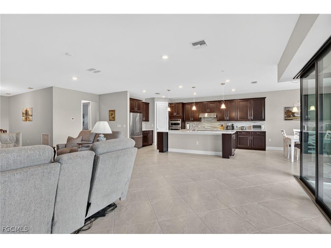 11279 Thurston Chase Fort Myers FL 33913 2026008332 image9