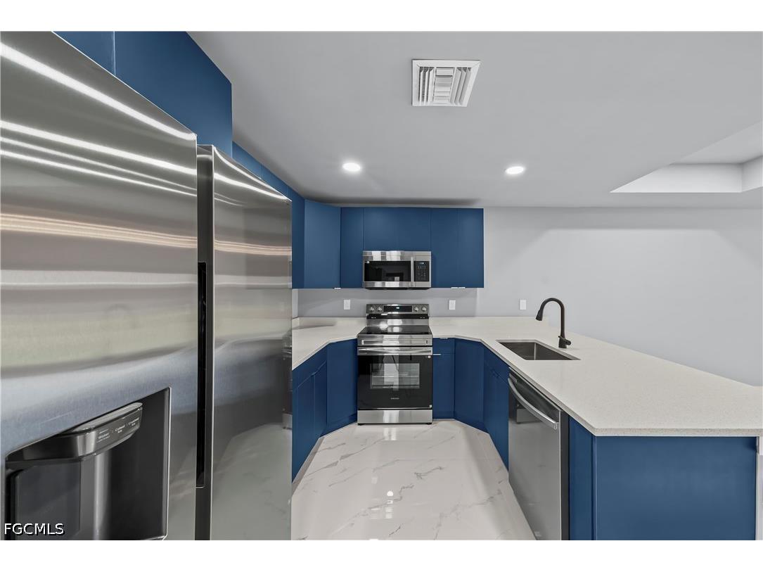 1128-1130 Graystone Avenue Lehigh Acres FL 33974 2026019821 image8