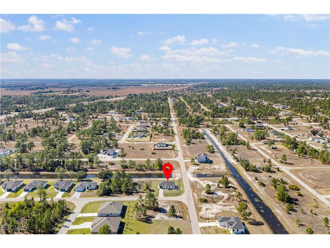 1128 Helen Avenue S Lehigh Acres FL 33974 2026005973 image2