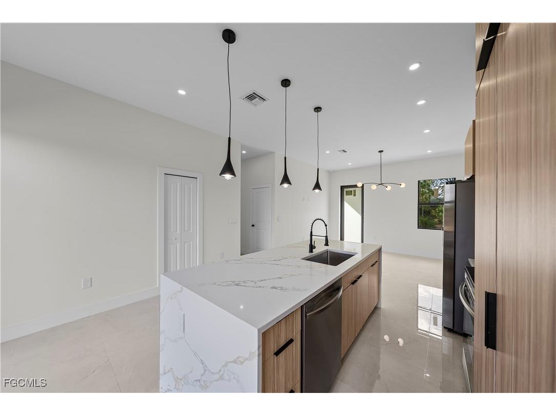 1128 Helen Avenue S Lehigh Acres FL 33974 2026005973 image9