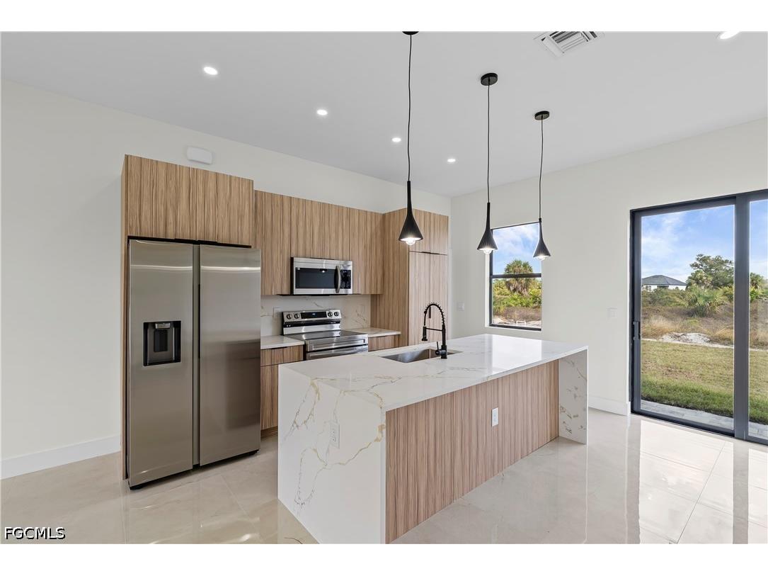 1128 Helen Avenue S Lehigh Acres FL 33974 2026031508 image6