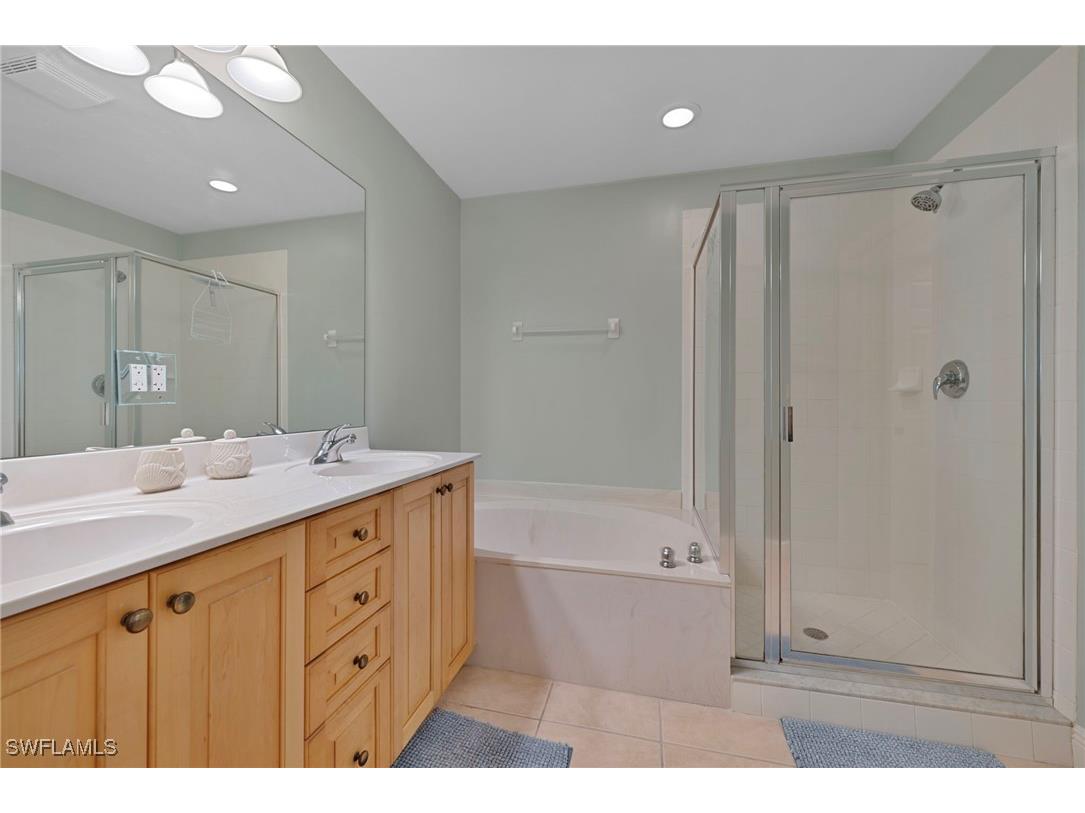 1128 Manor Lake Drive #G103 Naples FL 34110 226005843 image11