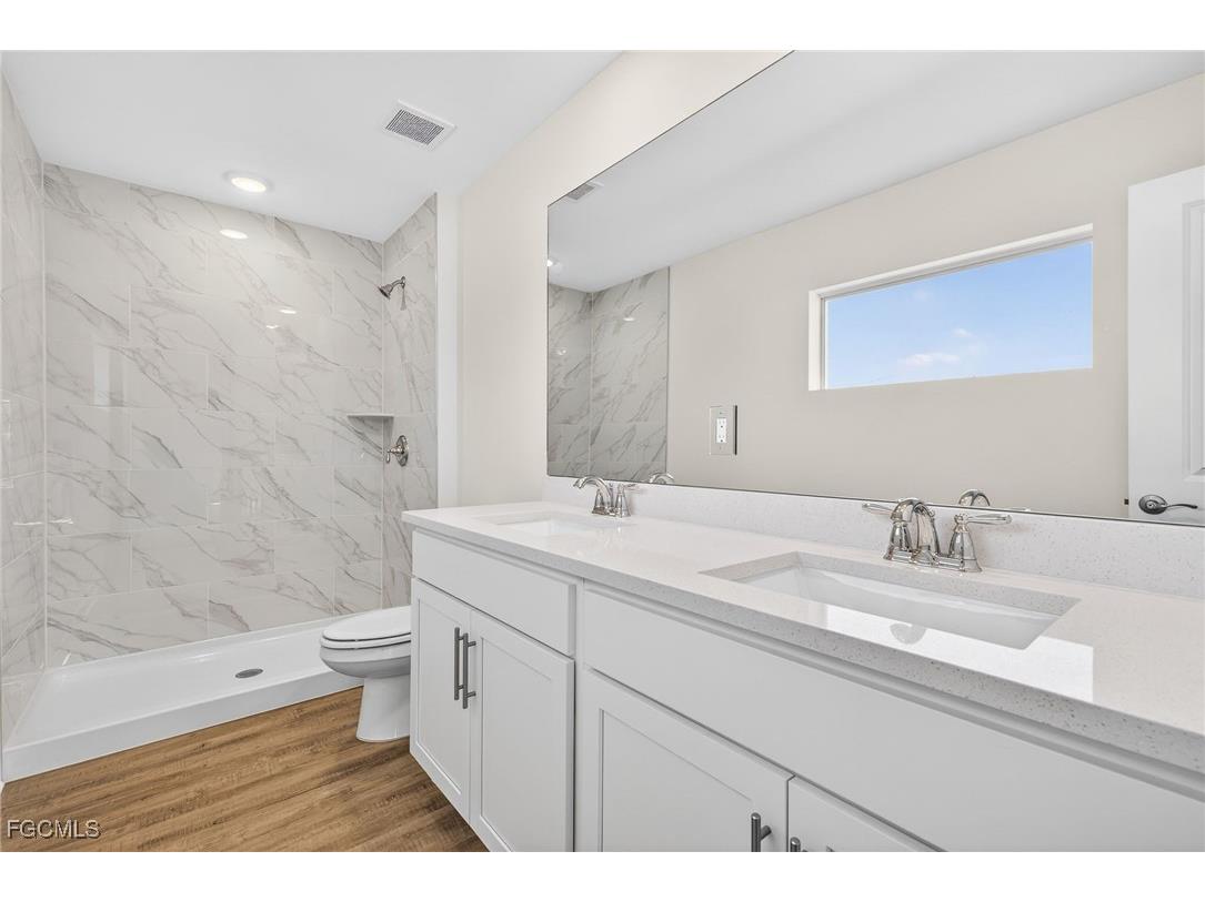 1128 NW 19th Avenue Cape Coral FL 33993 2026004324 image18