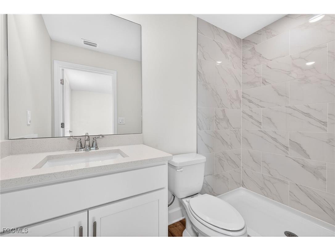 1128 NW 19th Avenue Cape Coral FL 33993 2026004324 image22