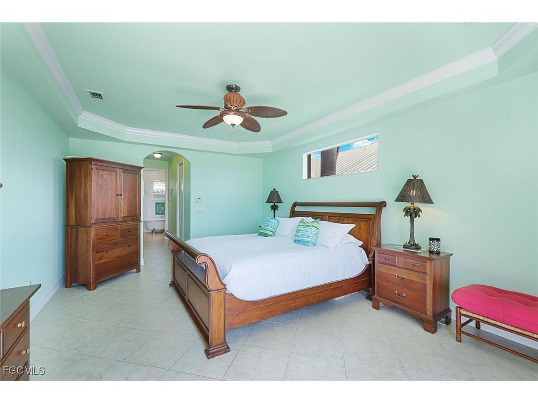 1128 NW 43rd Avenue Cape Coral FL 33993 2025020758 image20