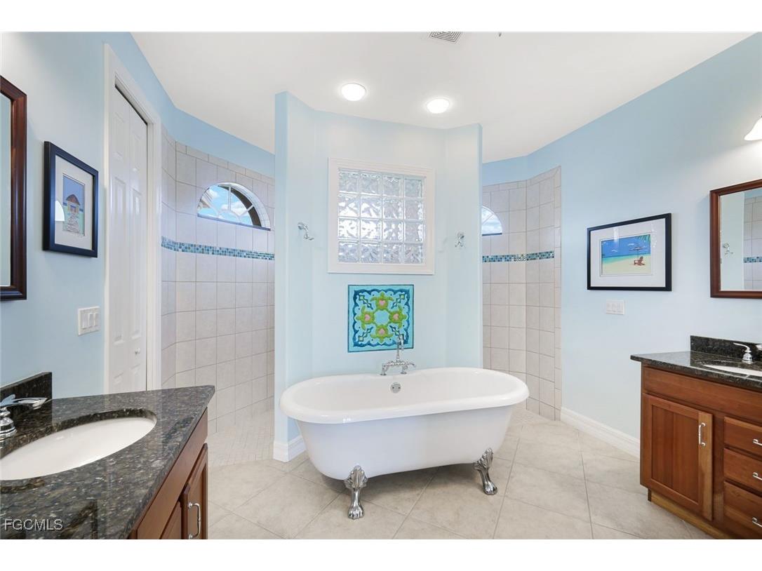 1128 NW 43rd Avenue Cape Coral FL 33993 2025020758 image21