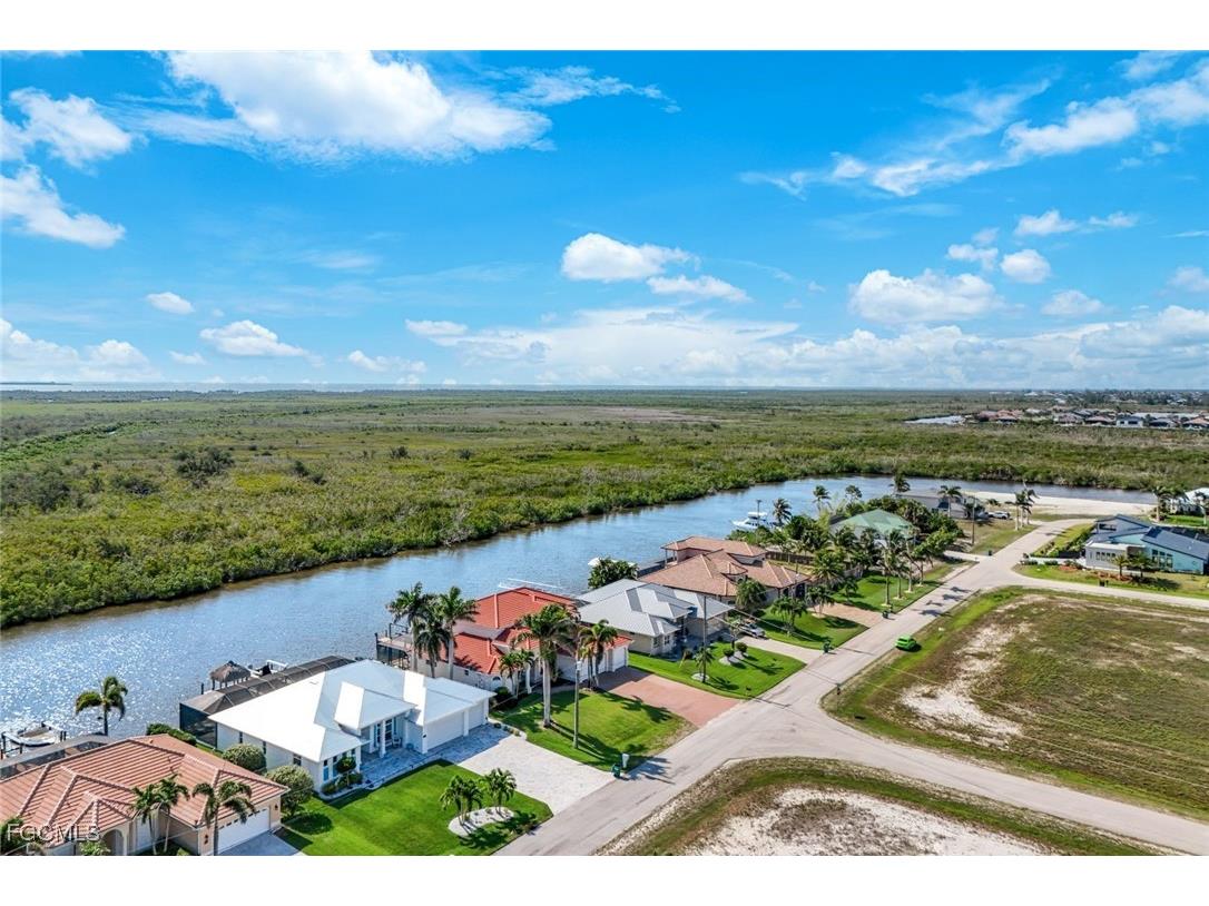 1128 NW 43rd Avenue Cape Coral FL 33993 2025020758 image50