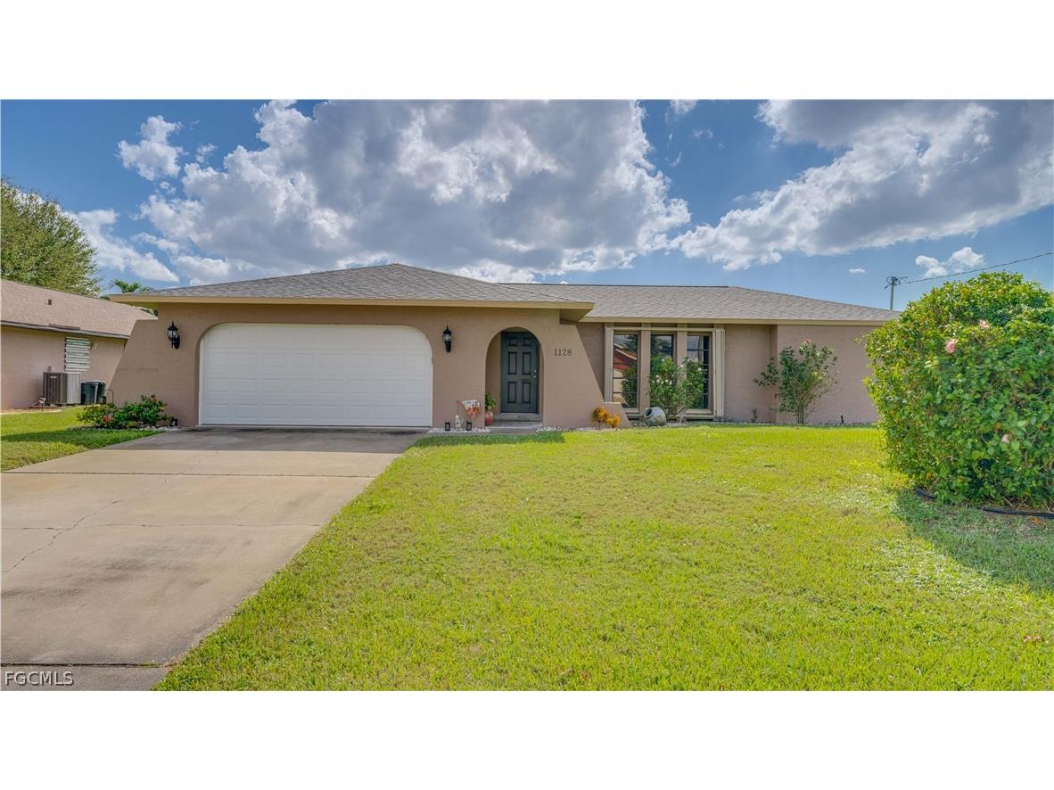 1128 SE 29th Terrace Cape Coral FL 33904 2026010963 image1