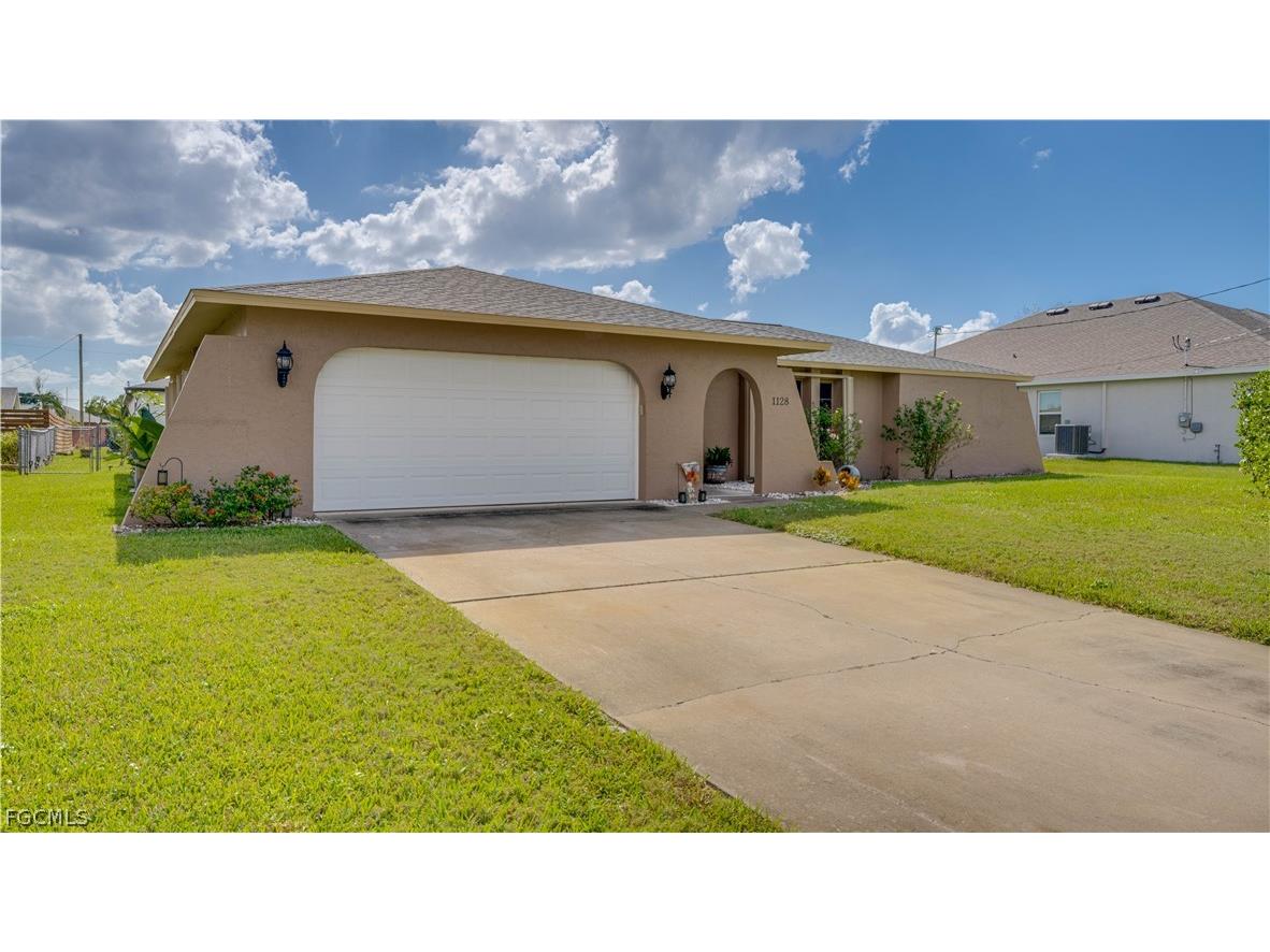 1128 SE 29th Terrace Cape Coral FL 33904 2026010963 image2
