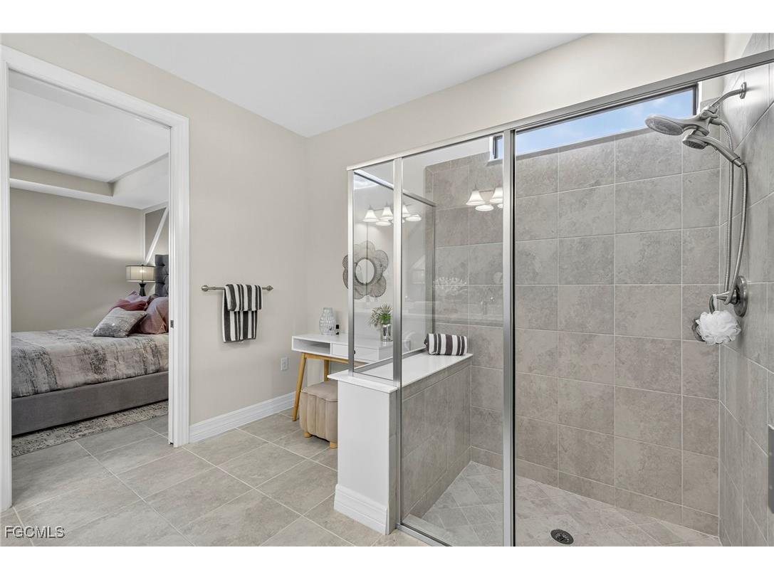 11283 Thurston Chase Fort Myers FL 33913 2025012050 image18