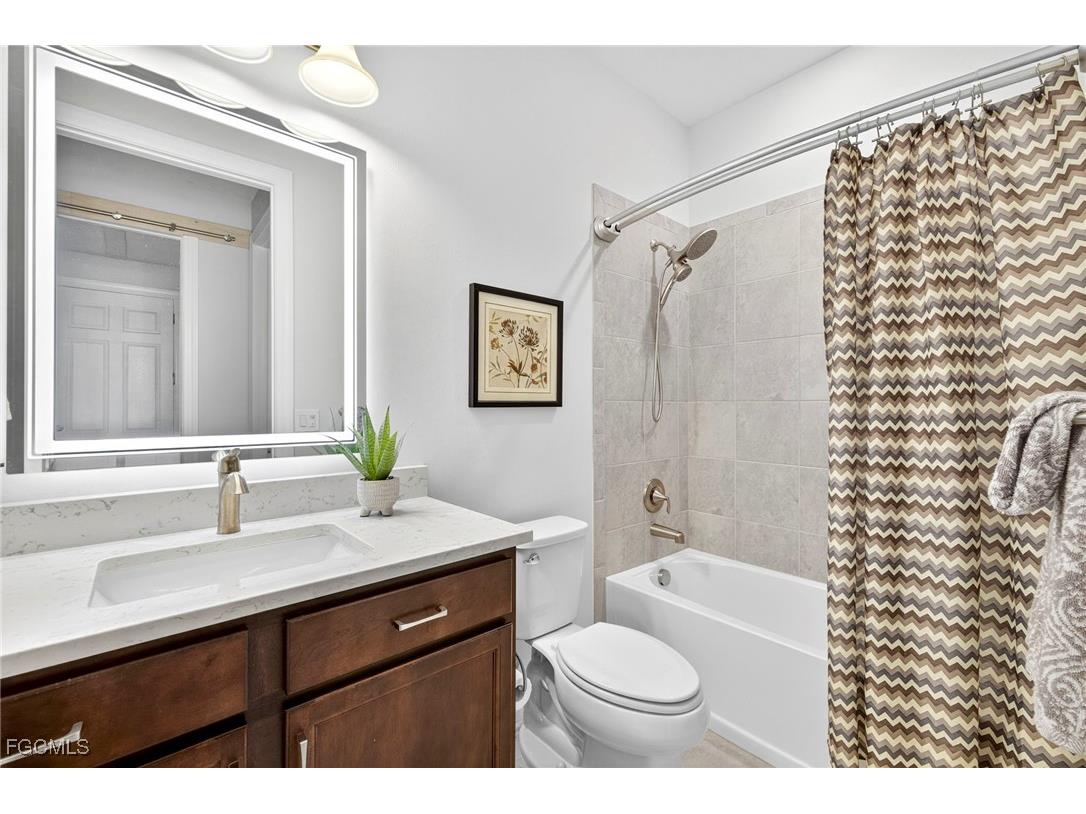 11283 Thurston Chase Fort Myers FL 33913 2025012050 image26