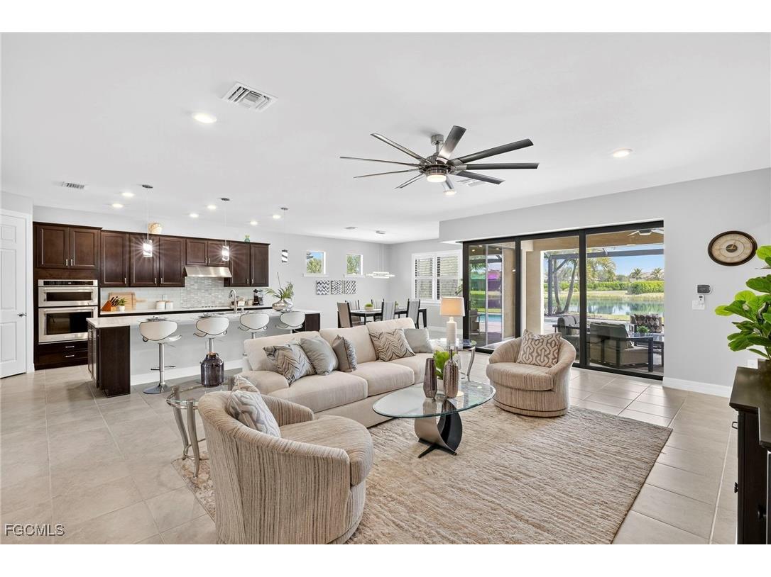 11283 Thurston Chase Fort Myers FL 33913 2025012050 image3